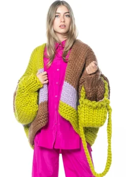 HOPE MACAULAY, gestrickte Crossbody Tasche in Gooseberry