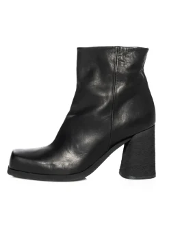PURO, 70er-Jahre-Stiefelette mit modernem Twist DRAMA BABY