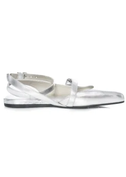 VIC MATIÉ, flache Sandalen mit Riemchen in Silber